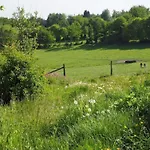 Hébergement de vacances Exklusives Mit Terrasse Und Garten By Interhome